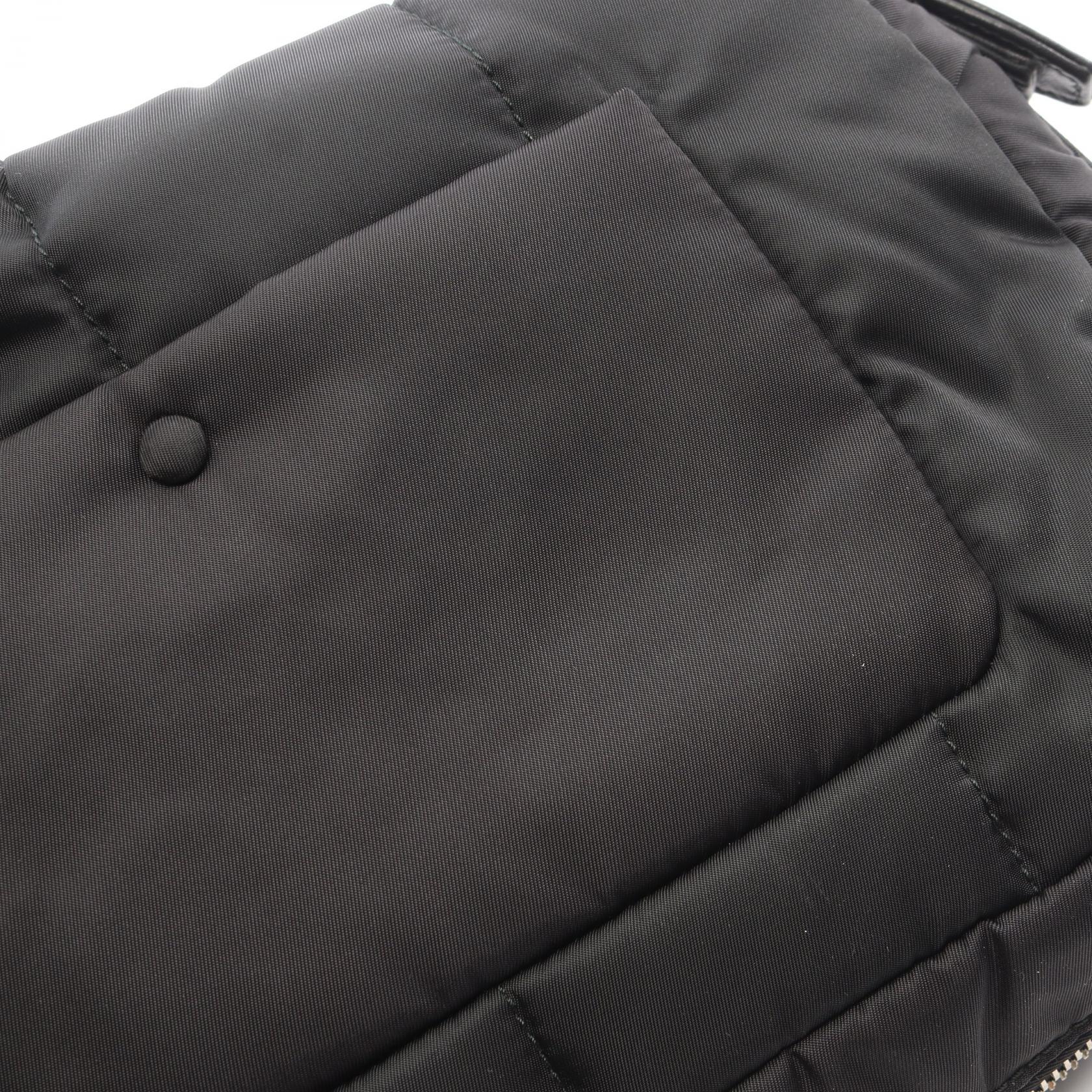 プラダ TESSUTO BOMBER ナイロン レザー ショルダーバッグ
