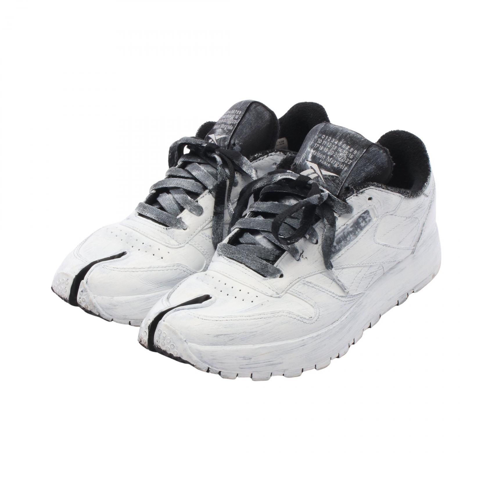 メゾンマルジェラ22 Reebokクラシックレザータビビアンケット スニーカー