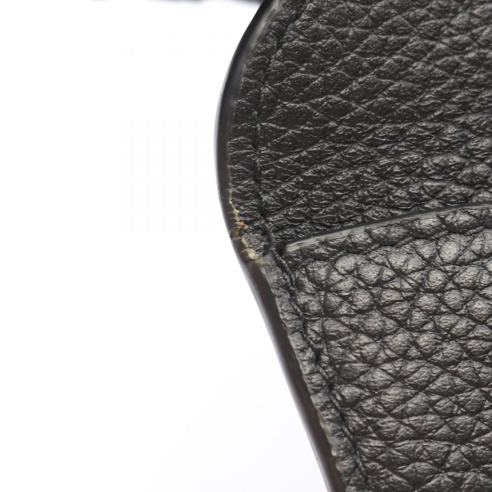 プラダ VITELLO GRAIN 長財布