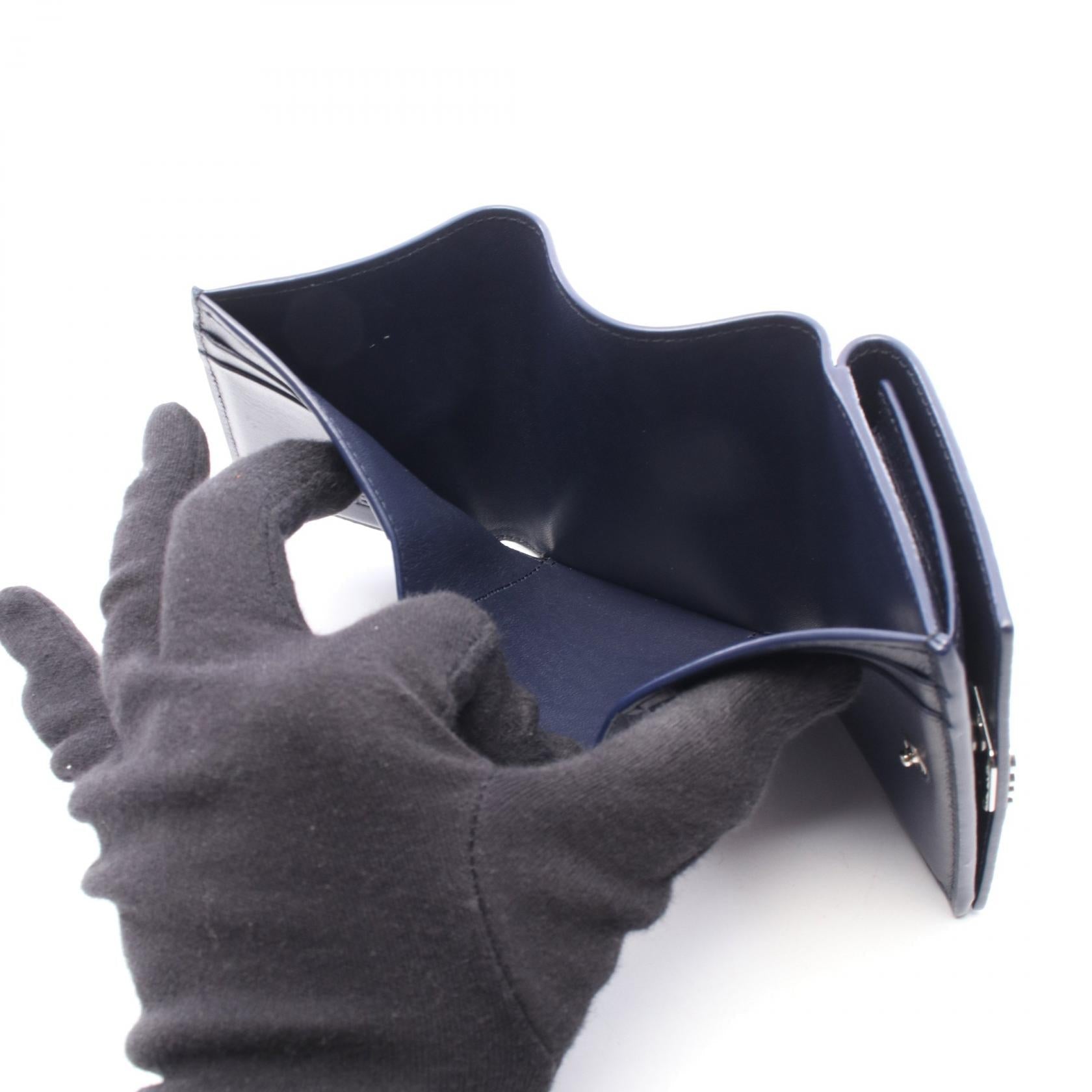 ロエベ アナグラム トライフォールド ウォレット 三つ折り財布