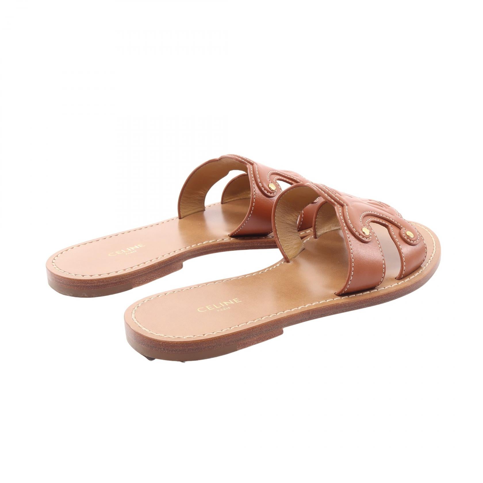 セリーヌ トリオンフ レザーサンダル