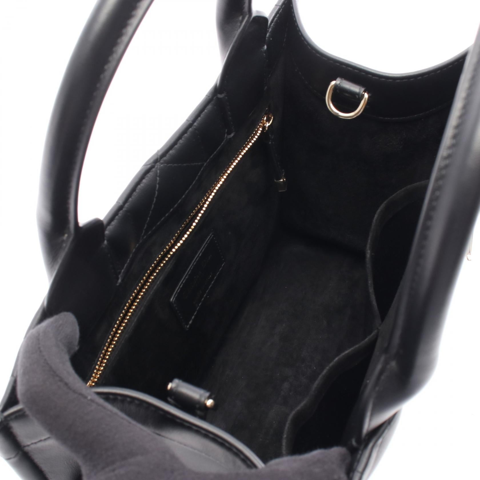 ディオール BOOK TOTE レザートートバッグ