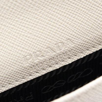 プラダ SAFFIANO PATCH サフィアーノレザーショルダーバッグ