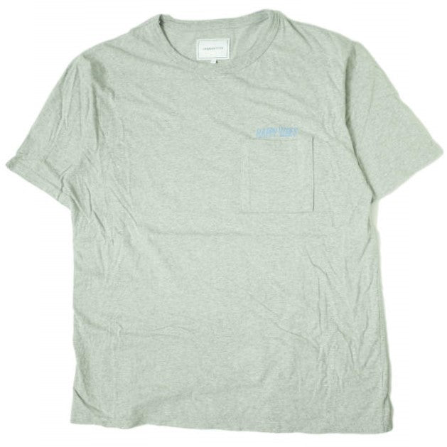 Urbandtype HAPPY VIBES ポケット Tシャツ コットン