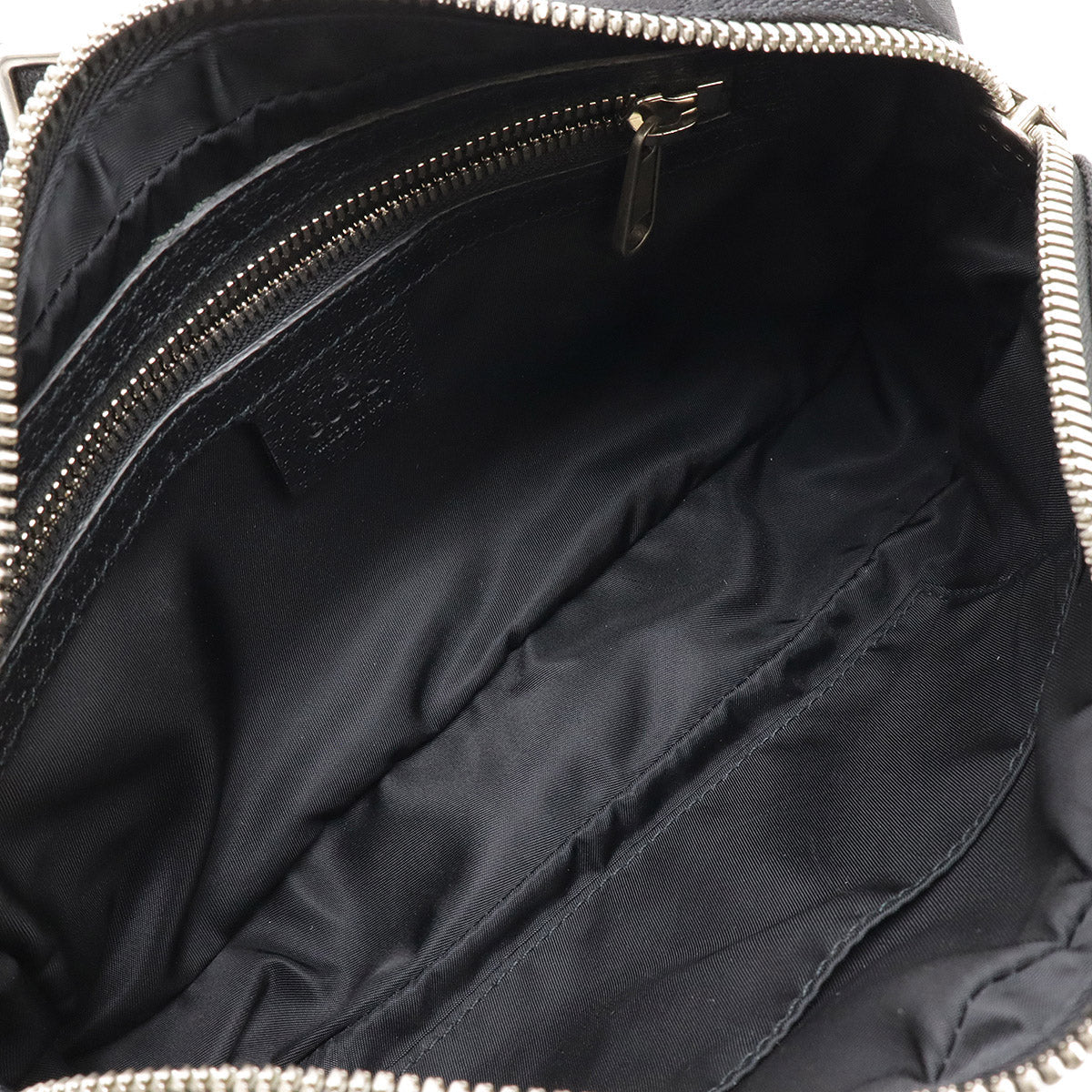 グッチ オフ ザ グリッド ナイロンキャンバス レザー ベルトバッグ