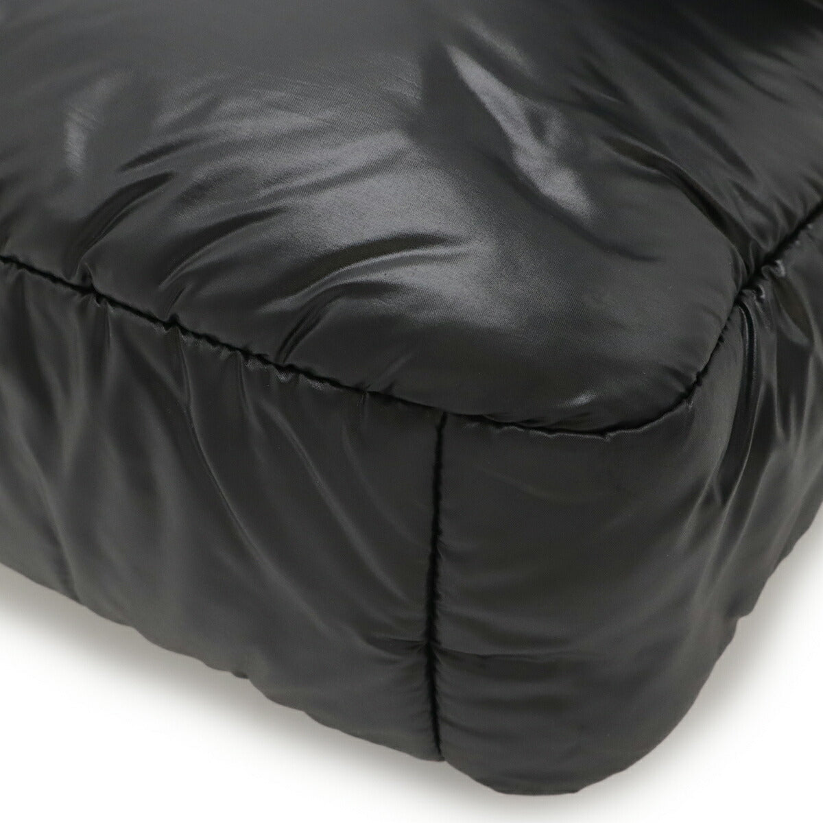 シャネル コココクーン ナイロン レザー ショルダーバッグ