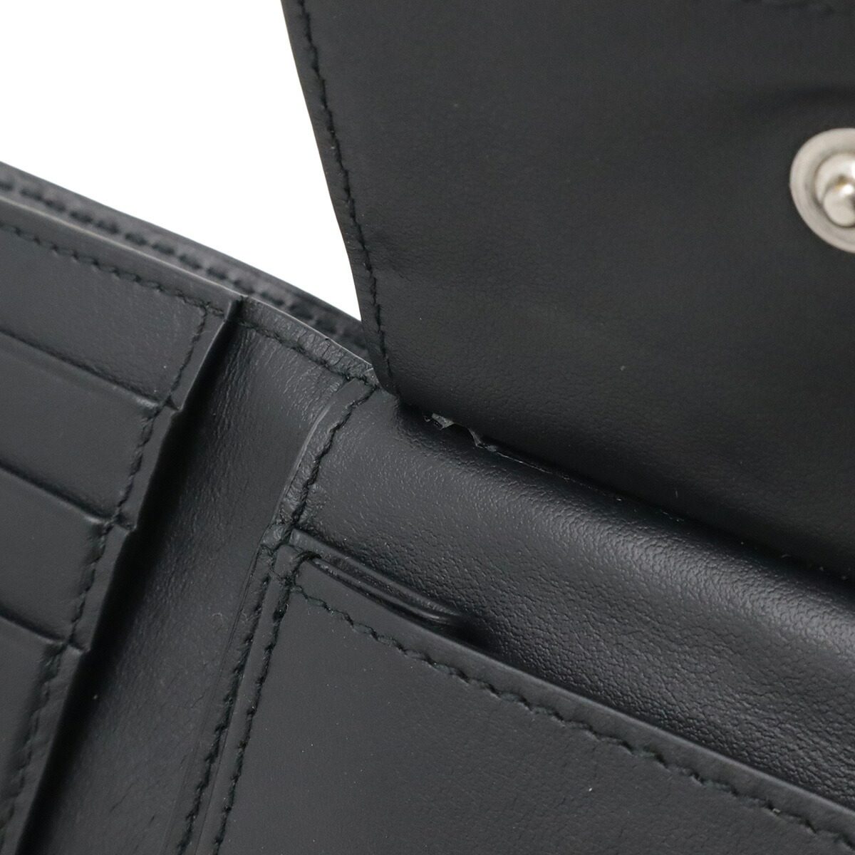 ボッテガヴェネタ マキシイントレチャート レザー二つ折り財布