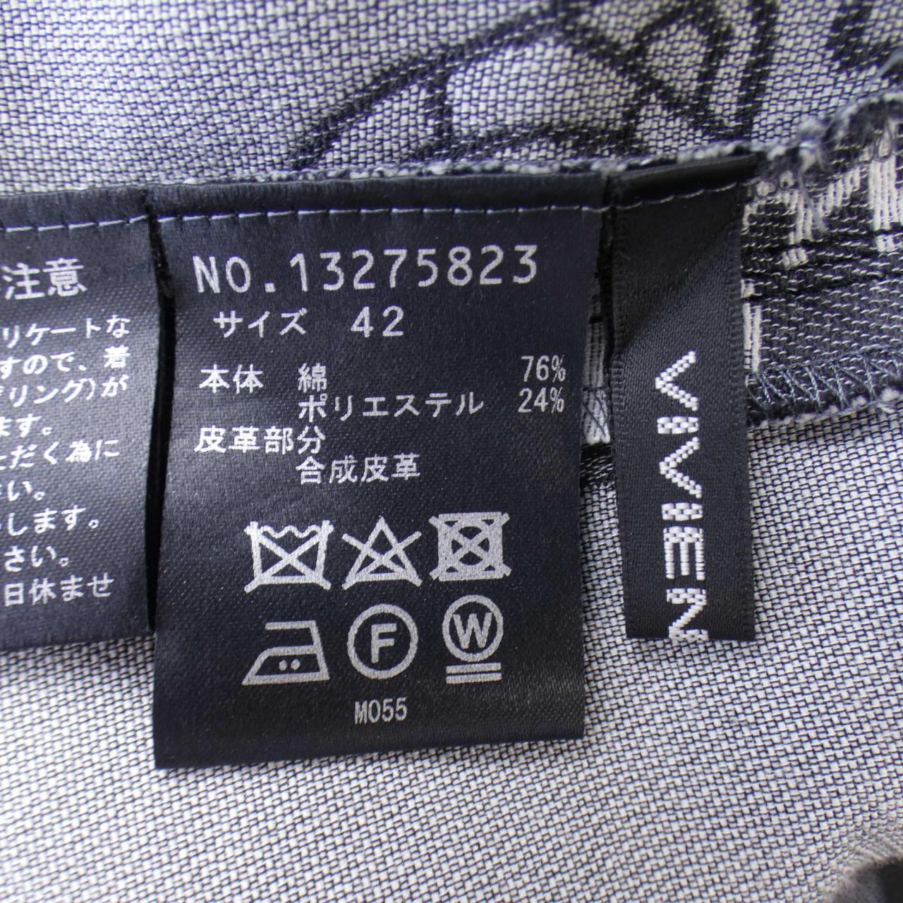 ヴィヴィアンタム スカート