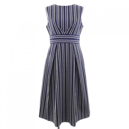 ティアラ ワンピース
