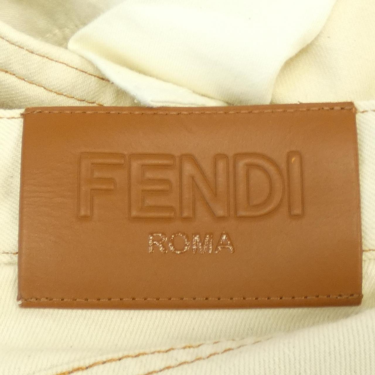 フェンディ ジーンズ