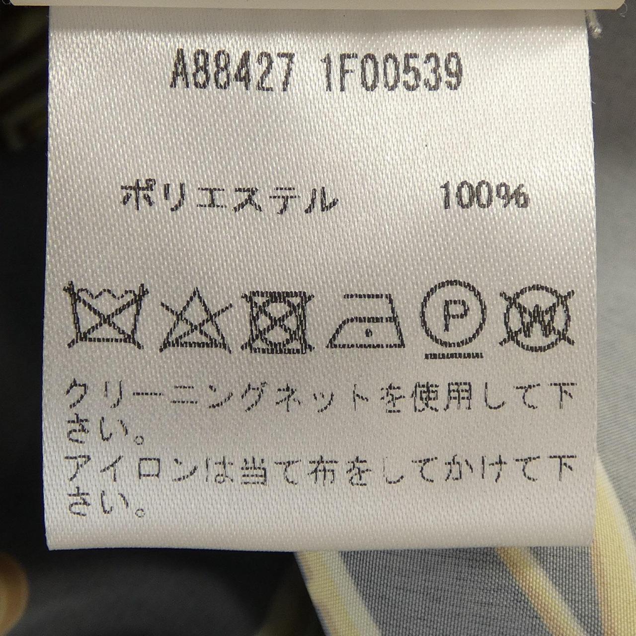 ヴェルサーチェ A88427 1F00539 ブルゾン