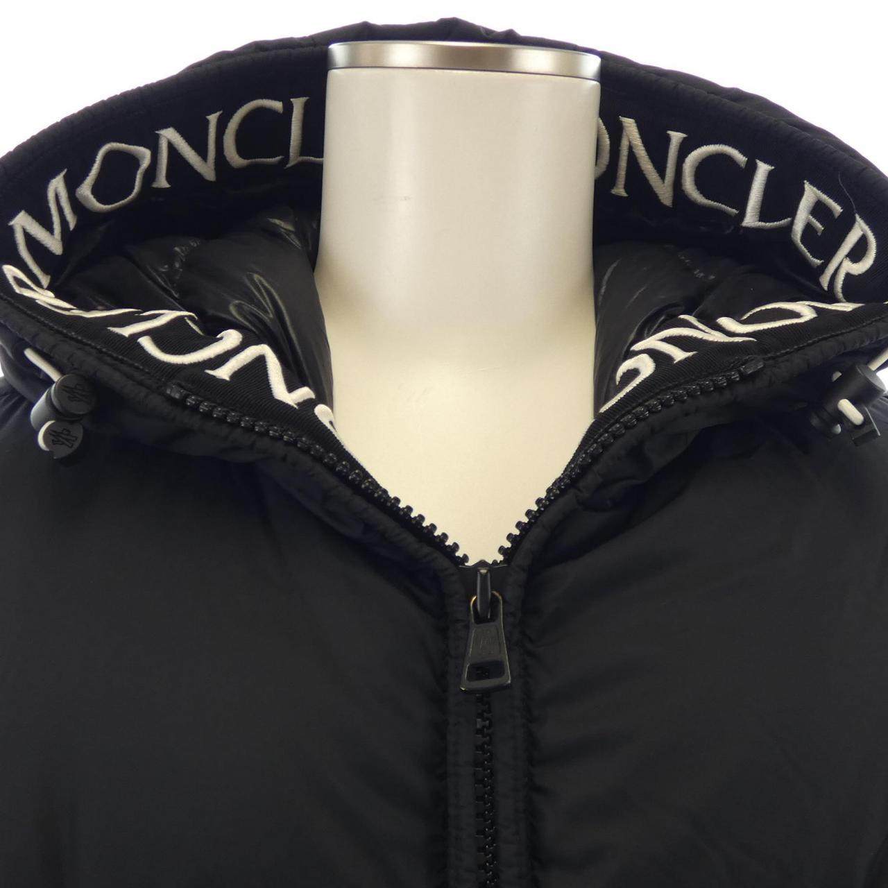 モンクレール MONTCLA ダウンジャケット