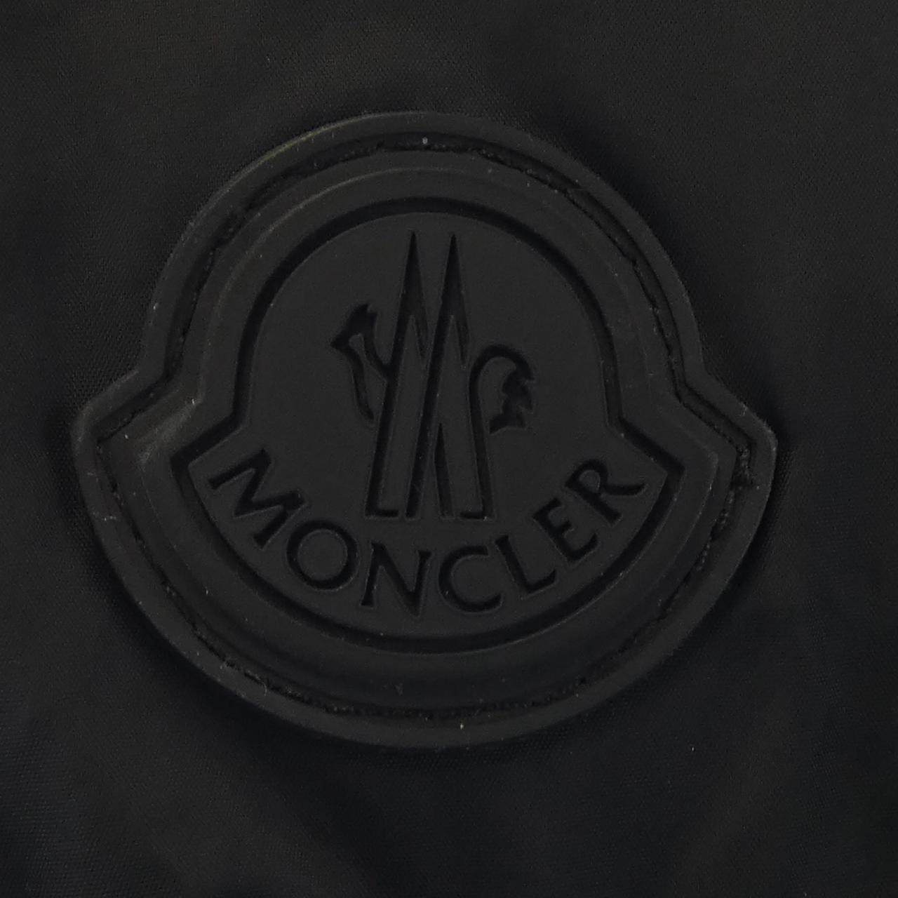 モンクレール MONTCLA ダウンジャケット