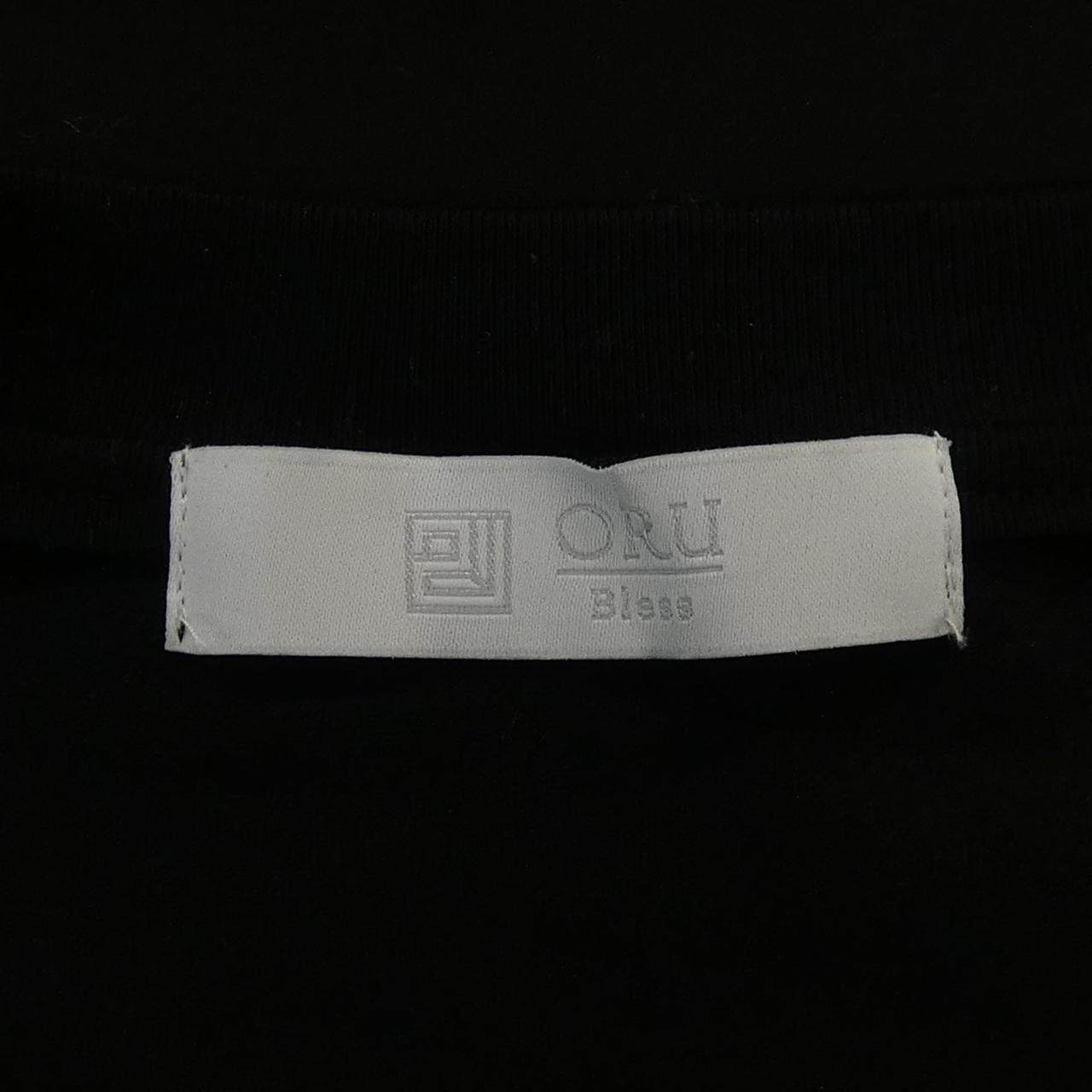 ORU BLESS Tシャツ