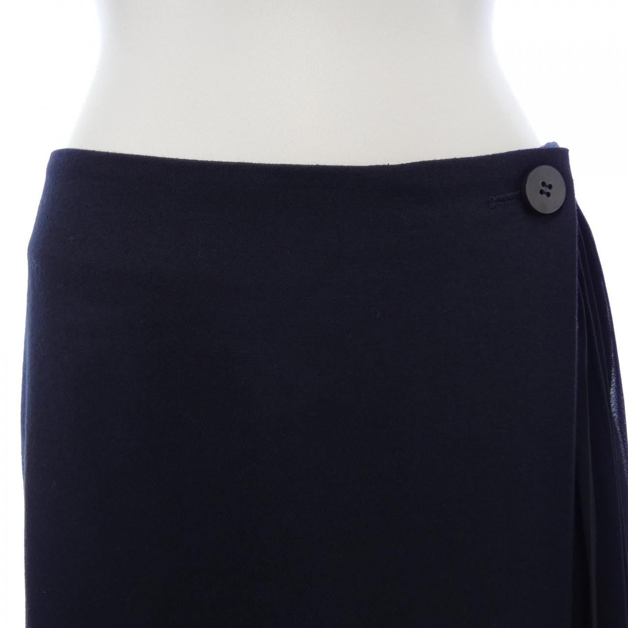 クロエ スカート