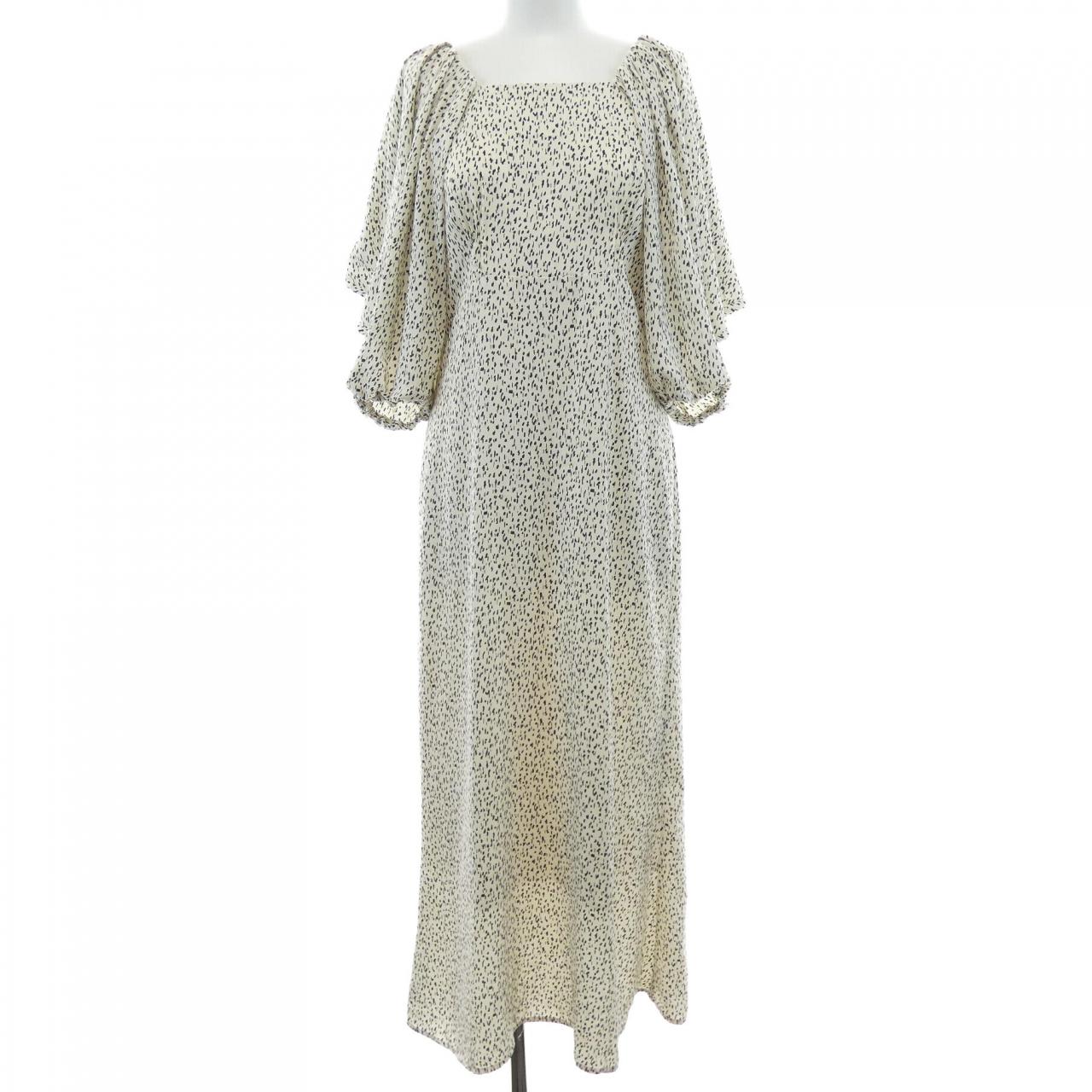 エミ ワンピース