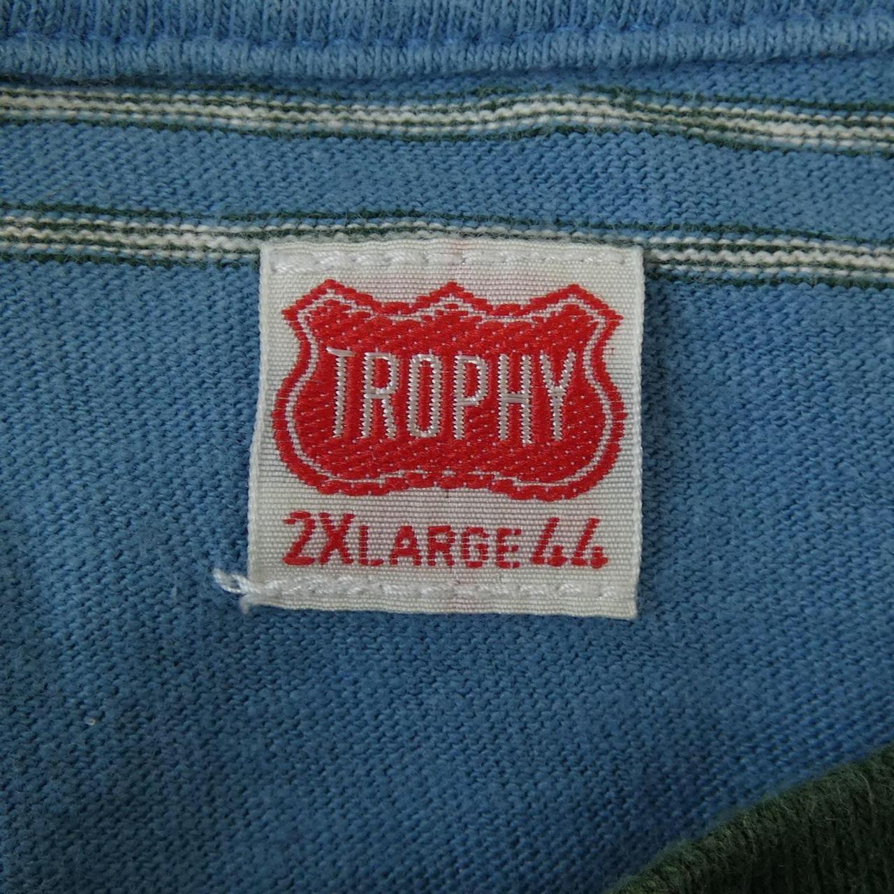 トロフィークロージング コットンTシャツ