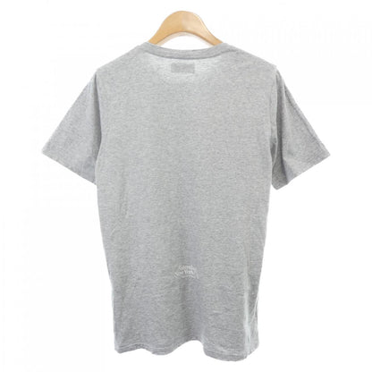 サタデーズ コットンTシャツ