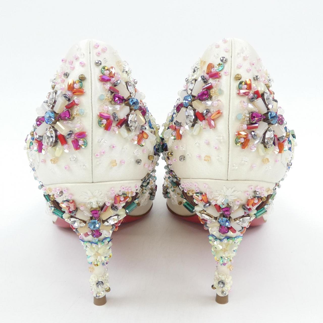 クリスチャン ルブタン パンプス