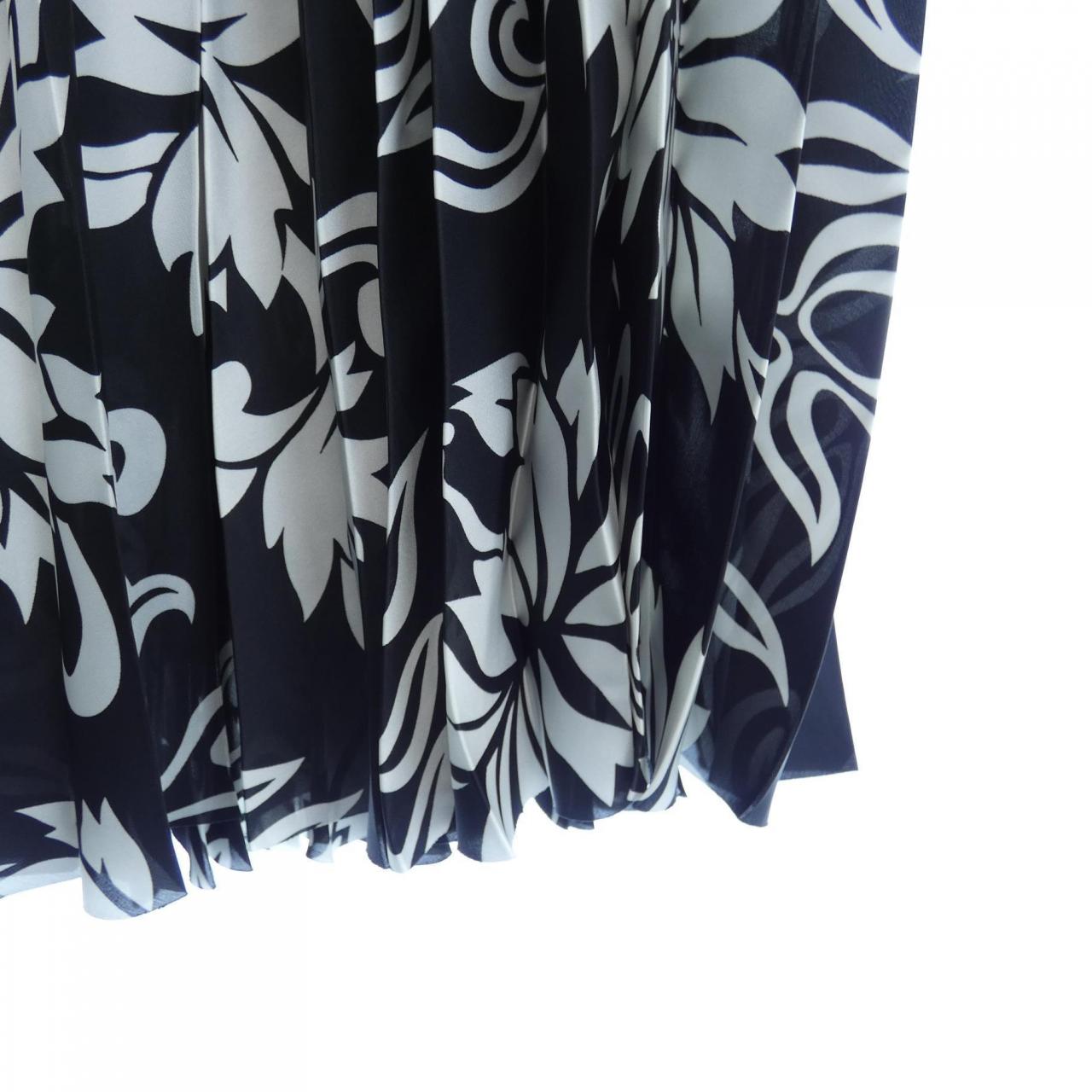 Sacai スカート