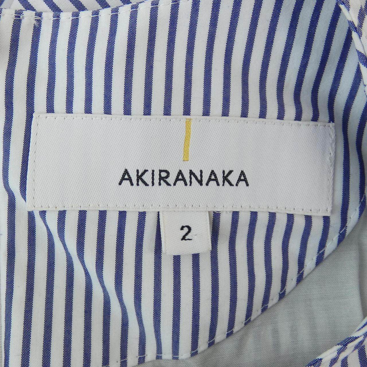 アキラナカ ワンピース