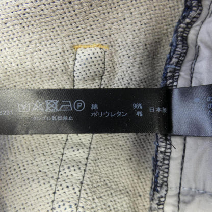 ダブルジェーケージーンズ