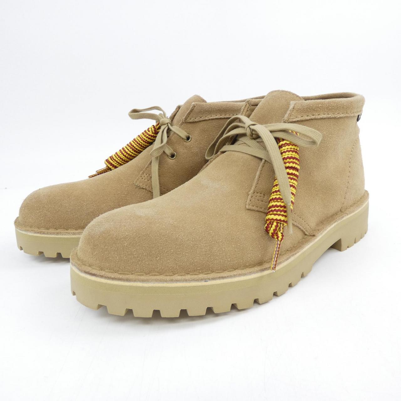 クラークス BEAMS DESERT230 GTX レザーブーツ