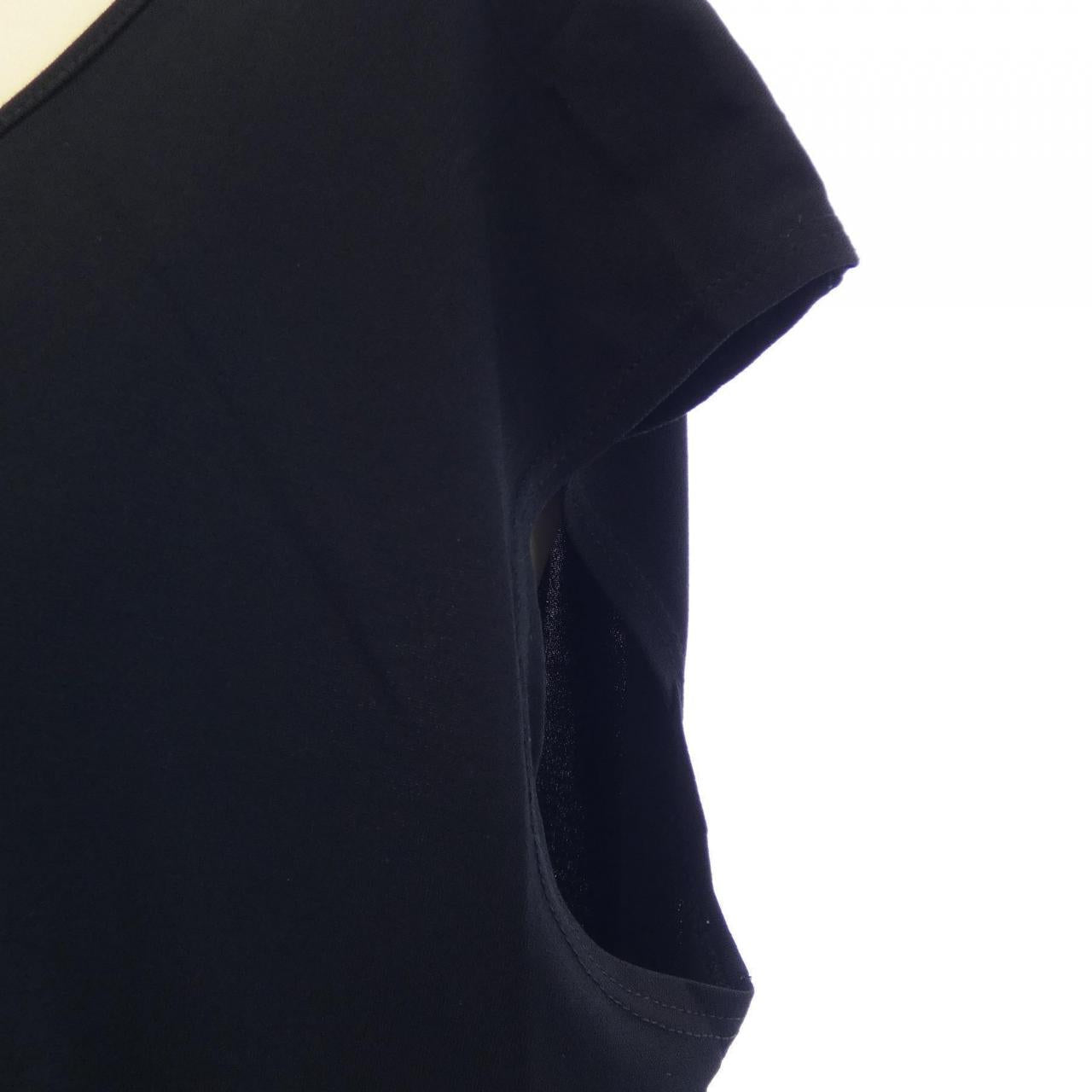 エッセンシャルズ コットンTシャツ