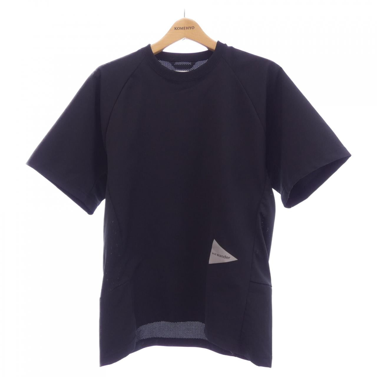 アンドワンダー コットンTシャツ