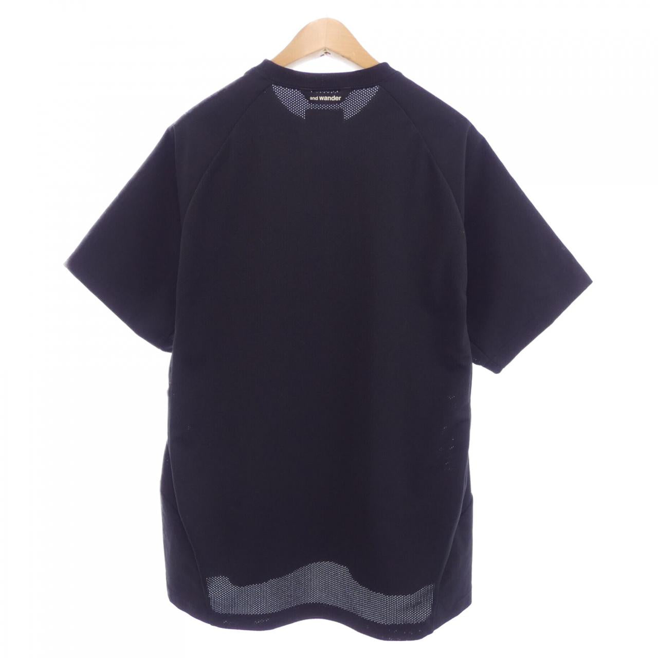 アンドワンダー コットンTシャツ