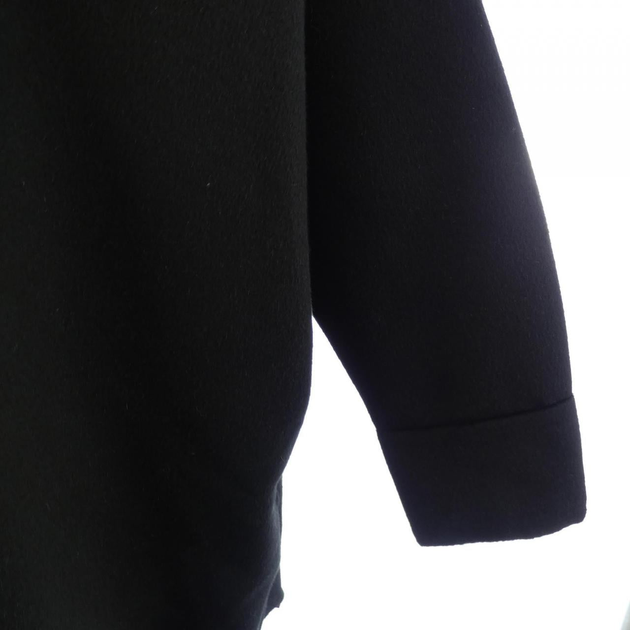 プラダ Re-Nylon コート