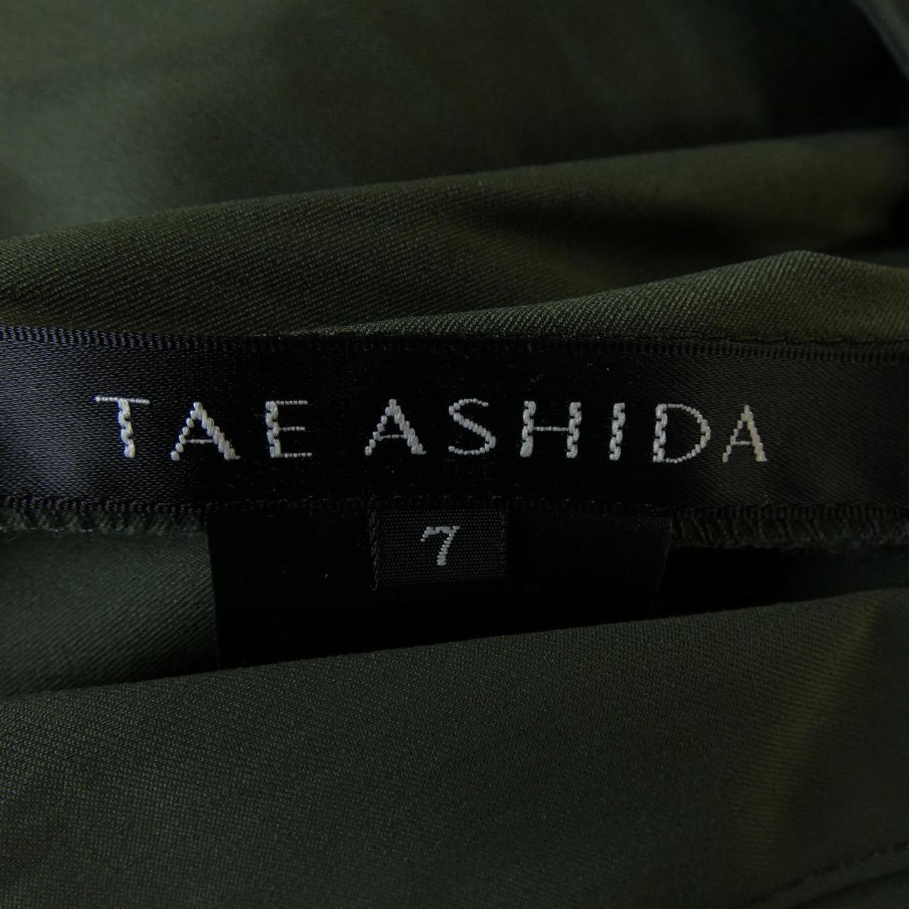 タエアシダ ワンピース