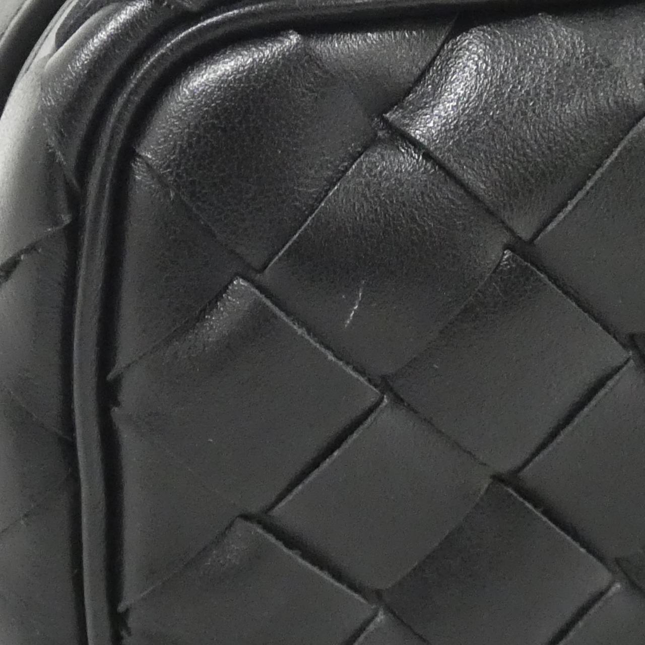 ボッテガヴェネタ カーフショルダーバッグ