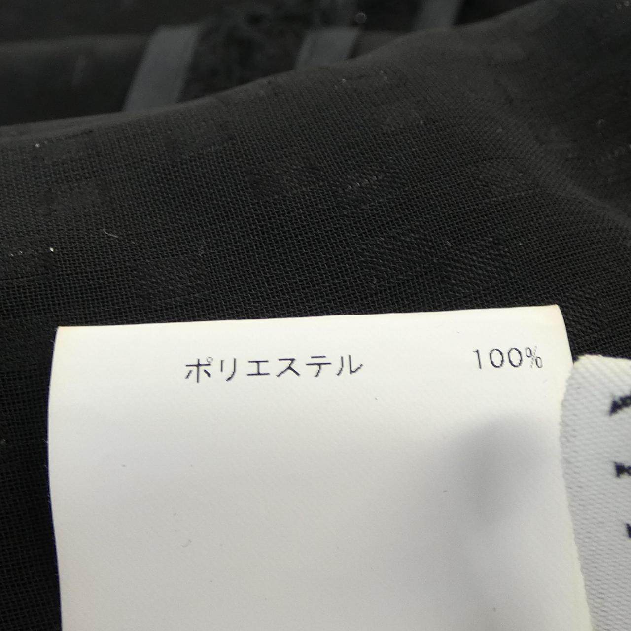 アナイ トップス