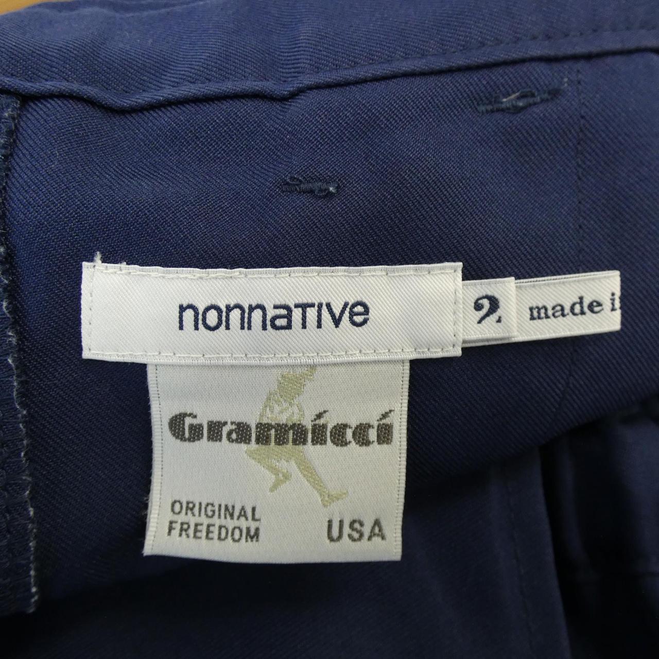 ノンネイティブGRAMICCIパンツ