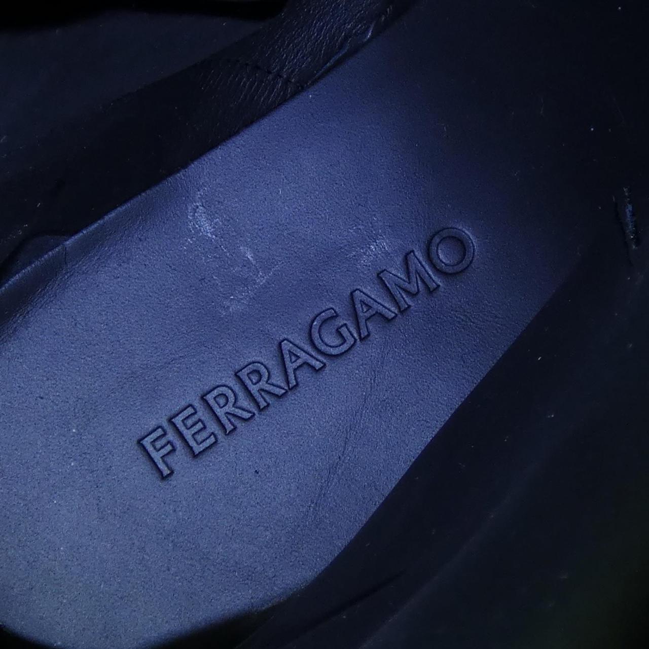 サルヴァトーレ フェラガモ レザーブーツ