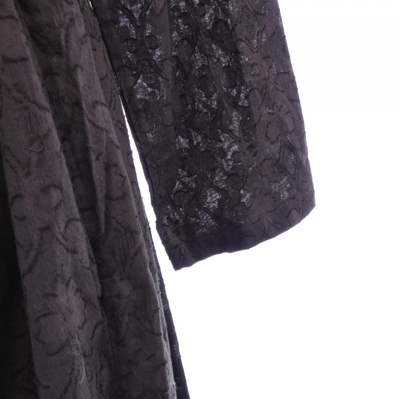 ヌキテパワンピース