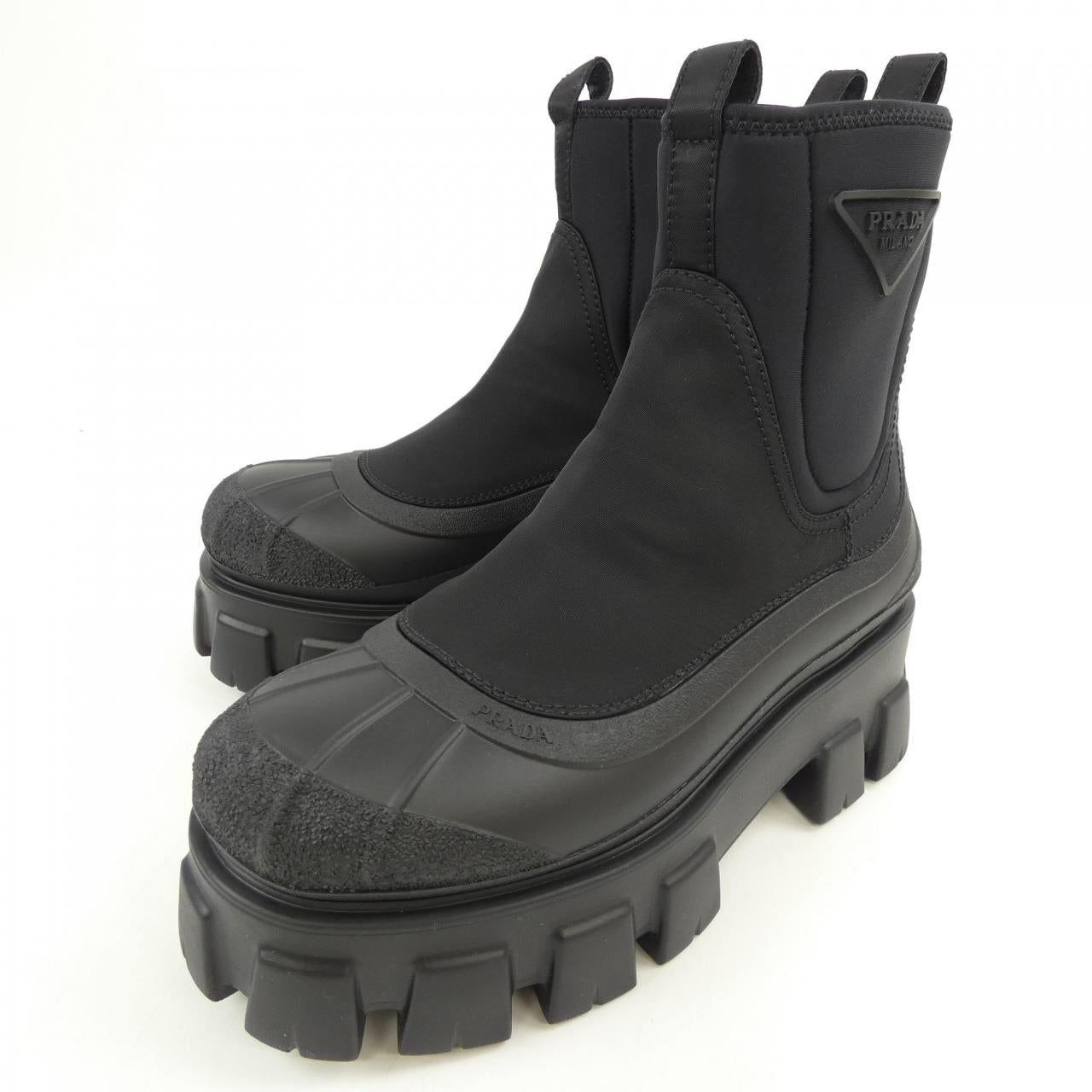 プラダ モノリス ダック アンクルブーツ エコニールRE-NYLON ブーツ