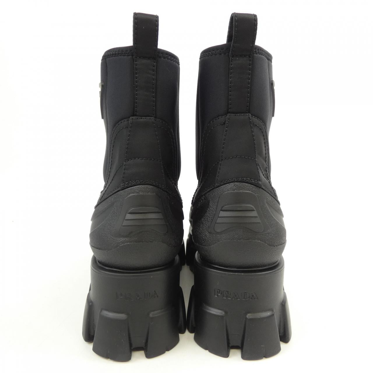 プラダ モノリス ダック アンクルブーツ エコニールRE-NYLON ブーツ