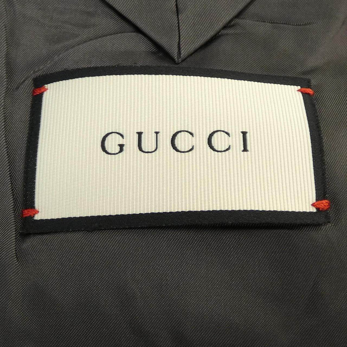 グッチ スーツ