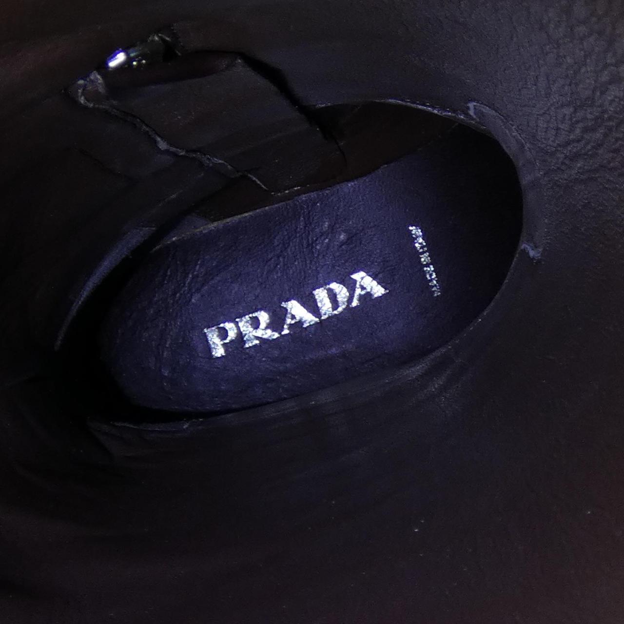 プラダ レザーブーツ
