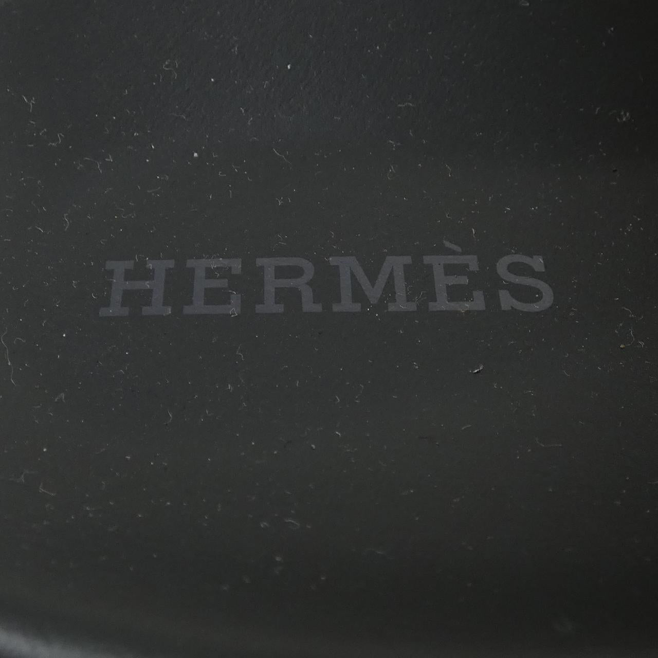 エルメス ゴーHカットディテール シェーヴルヴェロア シューズ