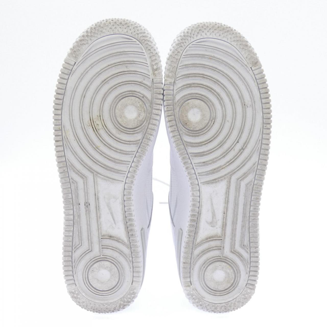 ナイキ AIR FORCE1 REACT スニーカー