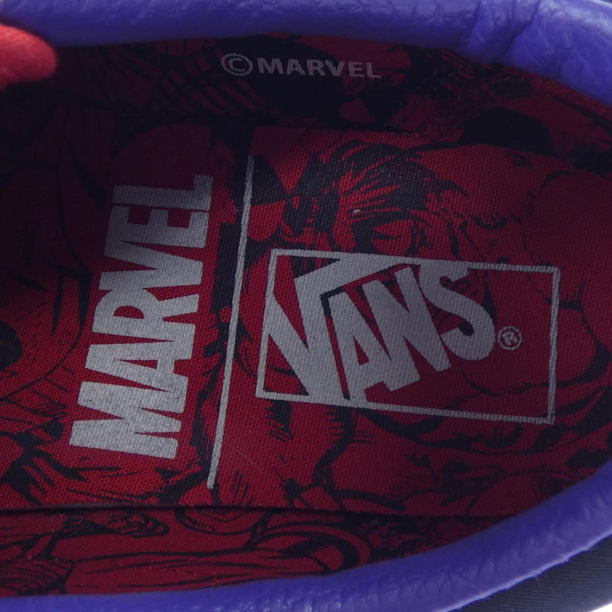 バンズ MARVEL スニーカー