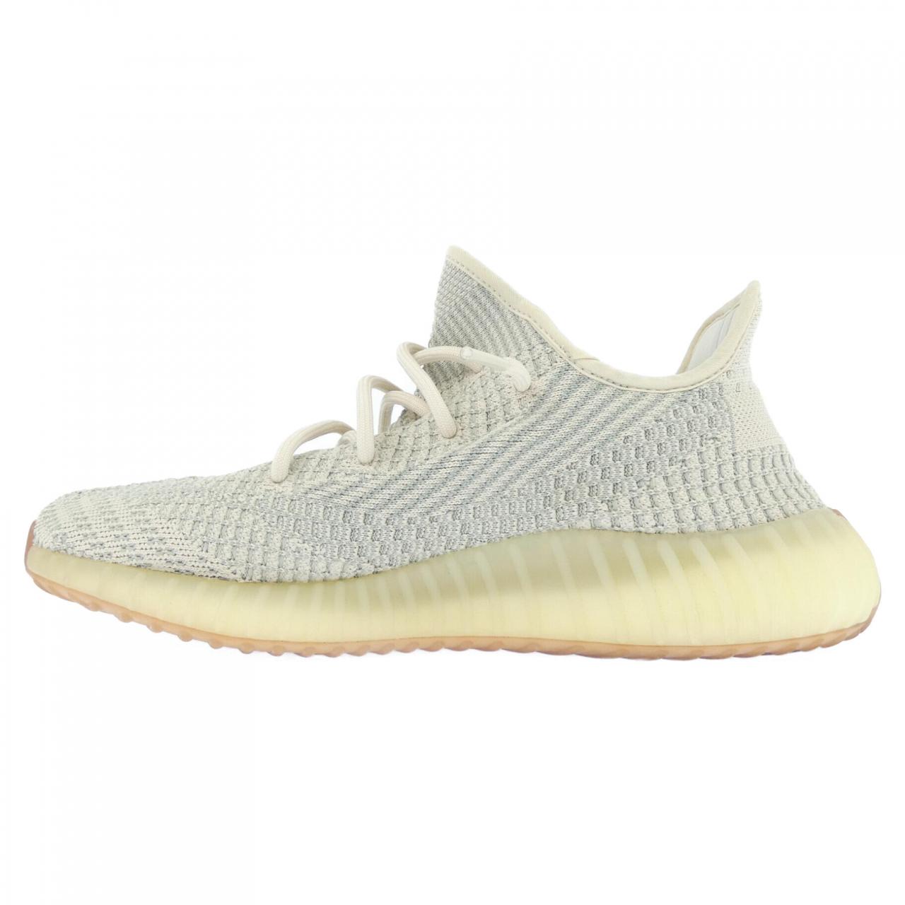 アディダス YEEZY350 スニーカー