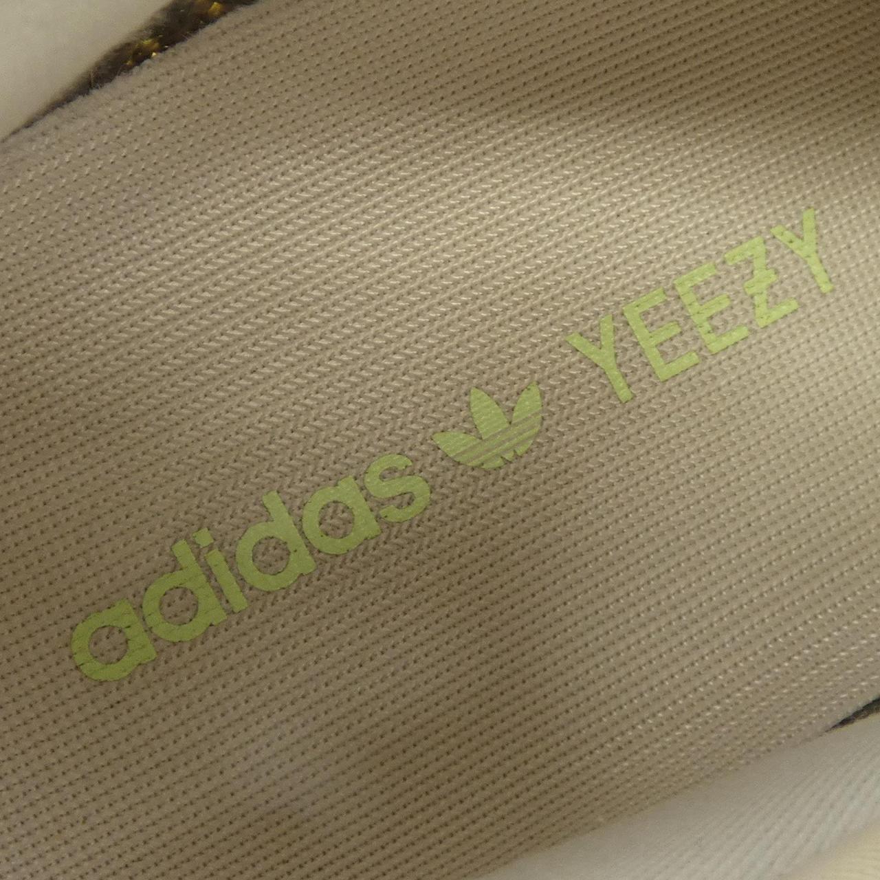 アディダス YEEZY350 スニーカー