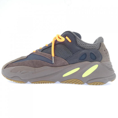 アディダス YEEZY700 スニーカー