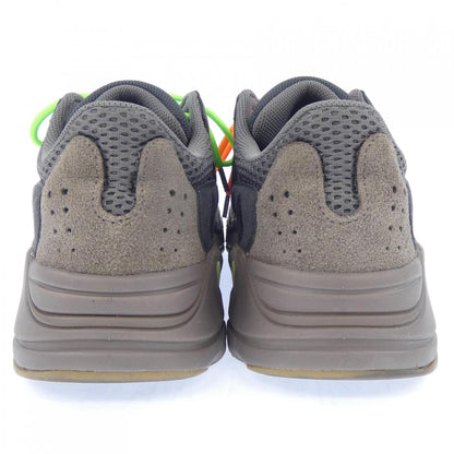 アディダス YEEZY700 スニーカー