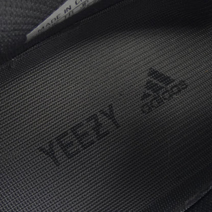 アディダス YEEZY700 スニーカー