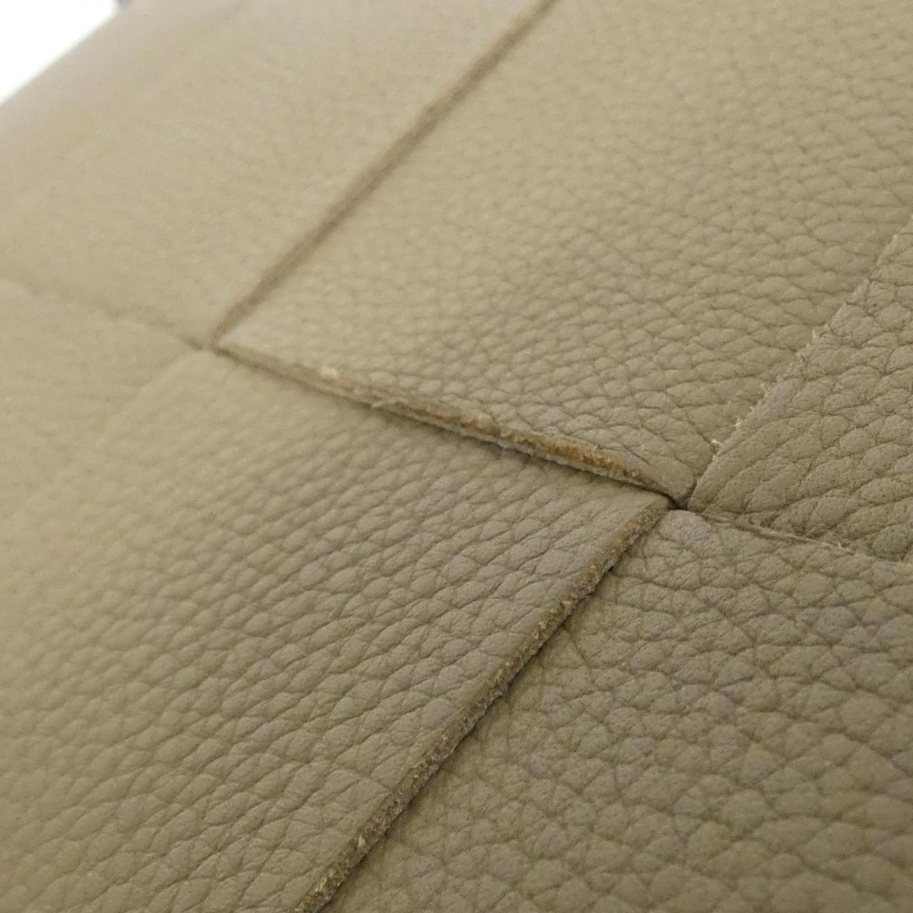ボッテガヴェネタ カーフ長財布
